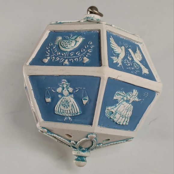 Rare Hallmark 12 Days of Christmas 1983 Musical, Animated Ornament - Picture 4 of 8